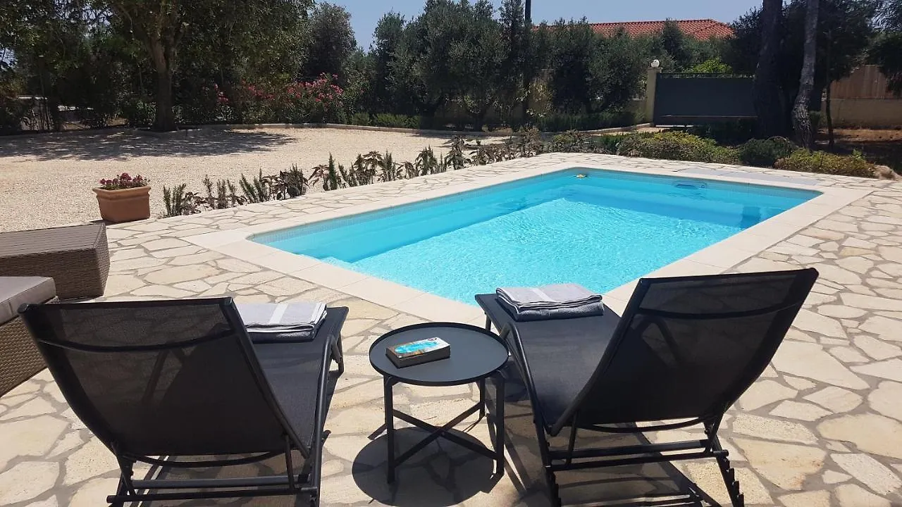 Ponderosa Villa Lixouri