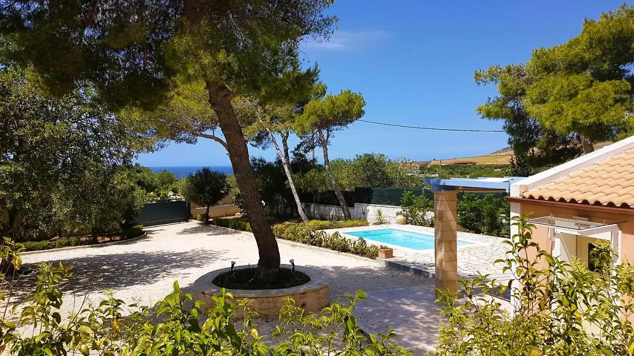 Ponderosa Villa Lixouri Greece