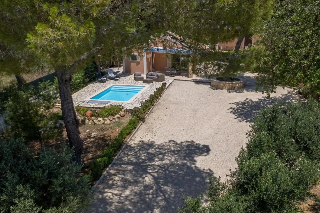 Ponderosa Villa Lixouri Greece