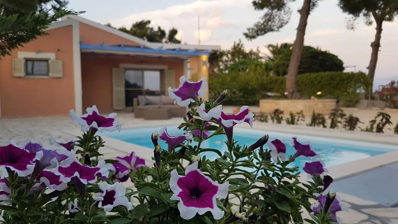 Ponderosa Villa Lixouri