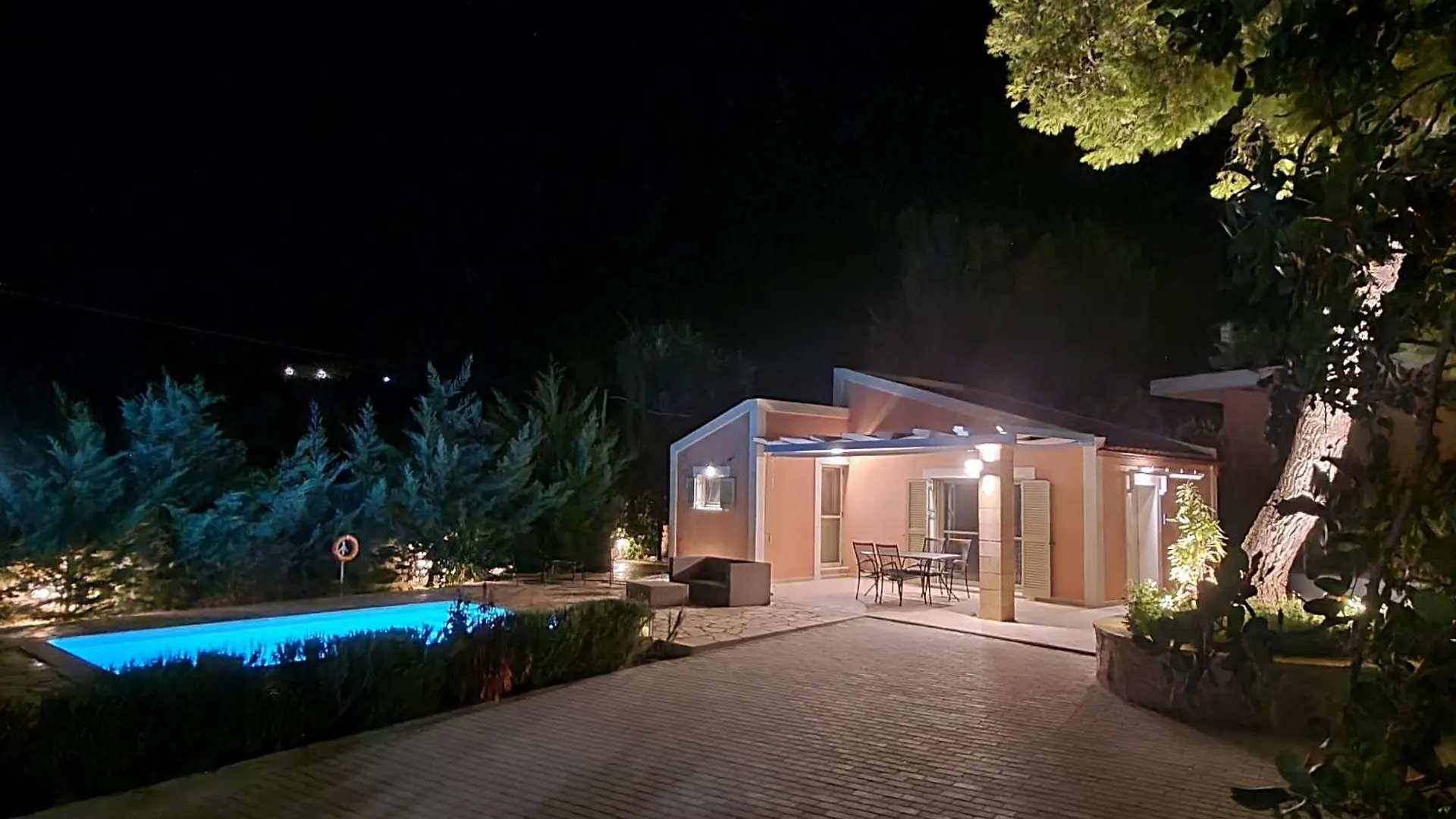 Ponderosa Villa Lixouri Greece